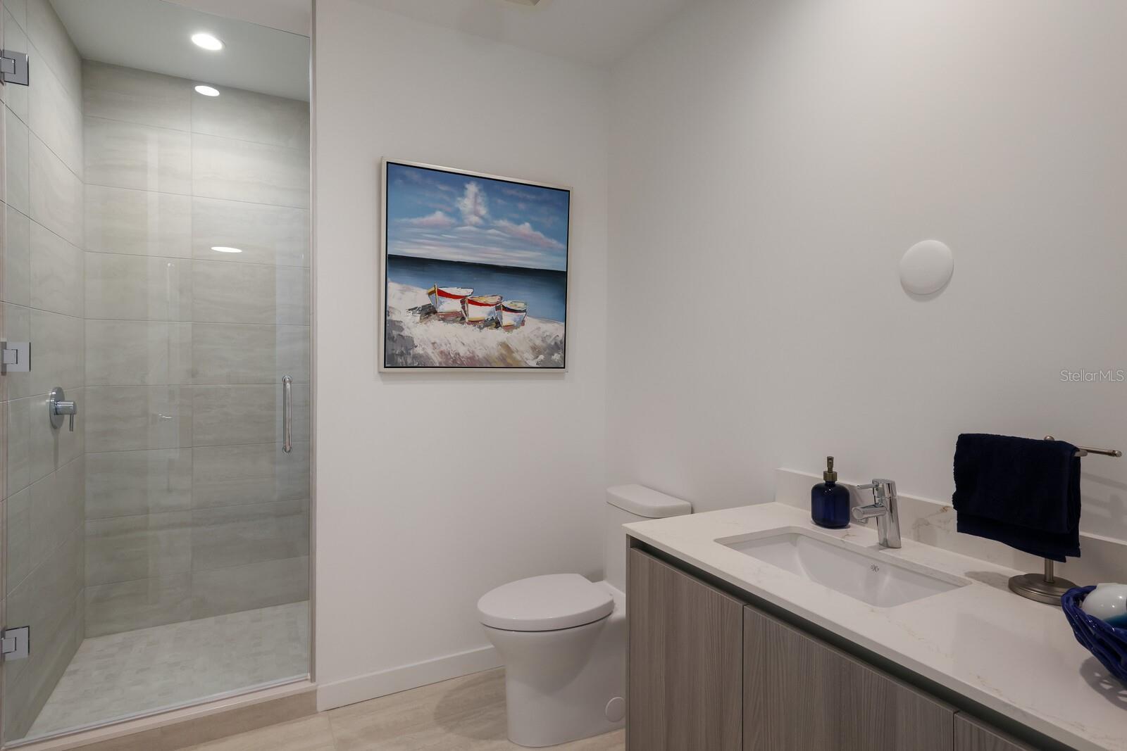 301 QUAY COMMONS #1405