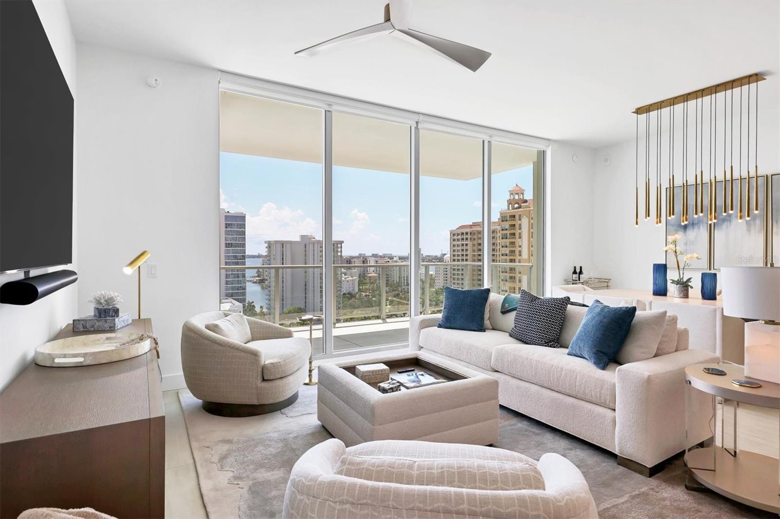 301 QUAY COMMONS #1209