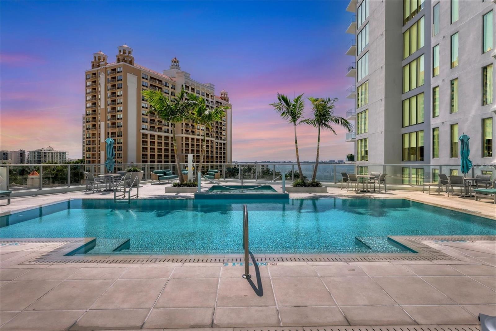 301 QUAY COMMONS #1209
