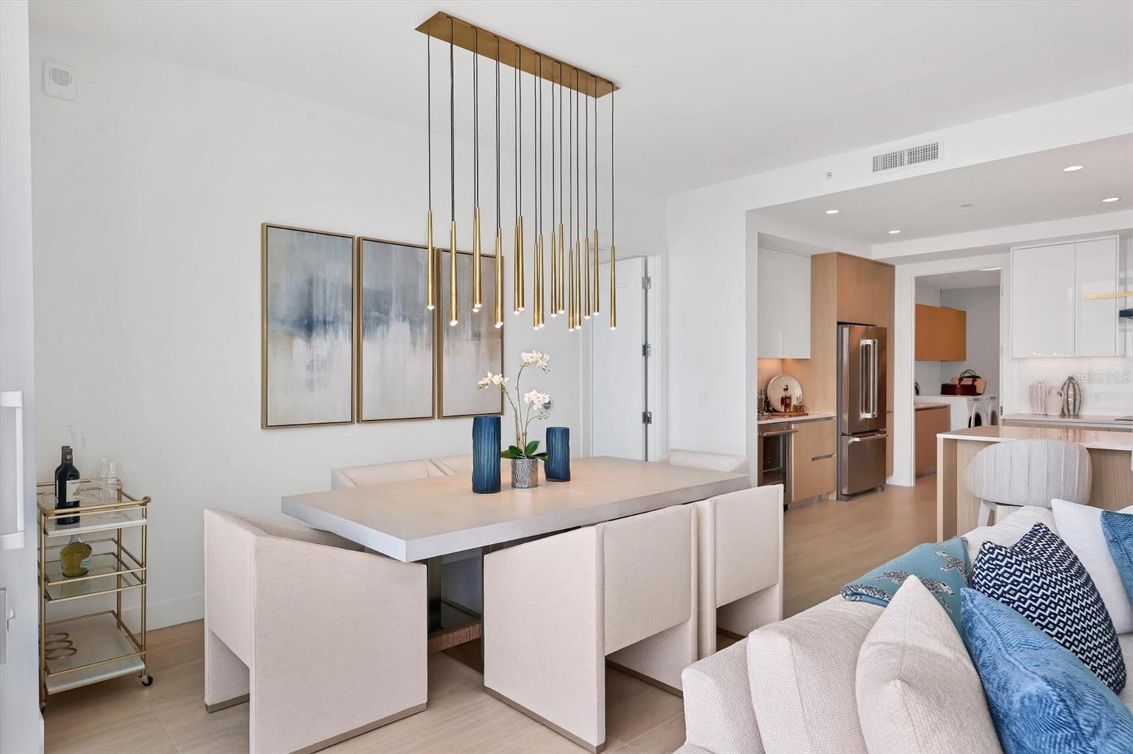 301 QUAY COMMONS #1209