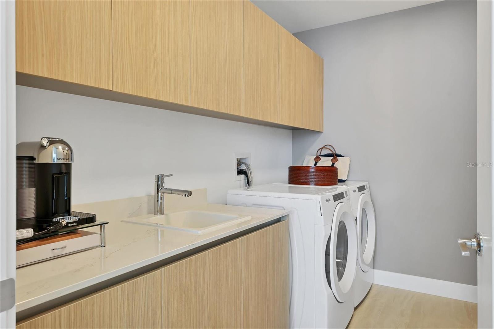 301 QUAY COMMONS #1209