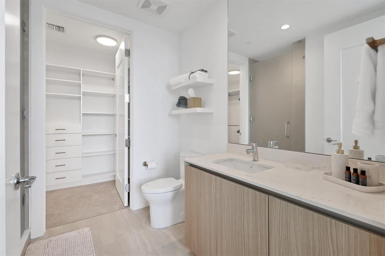 301 QUAY COMMONS #1209