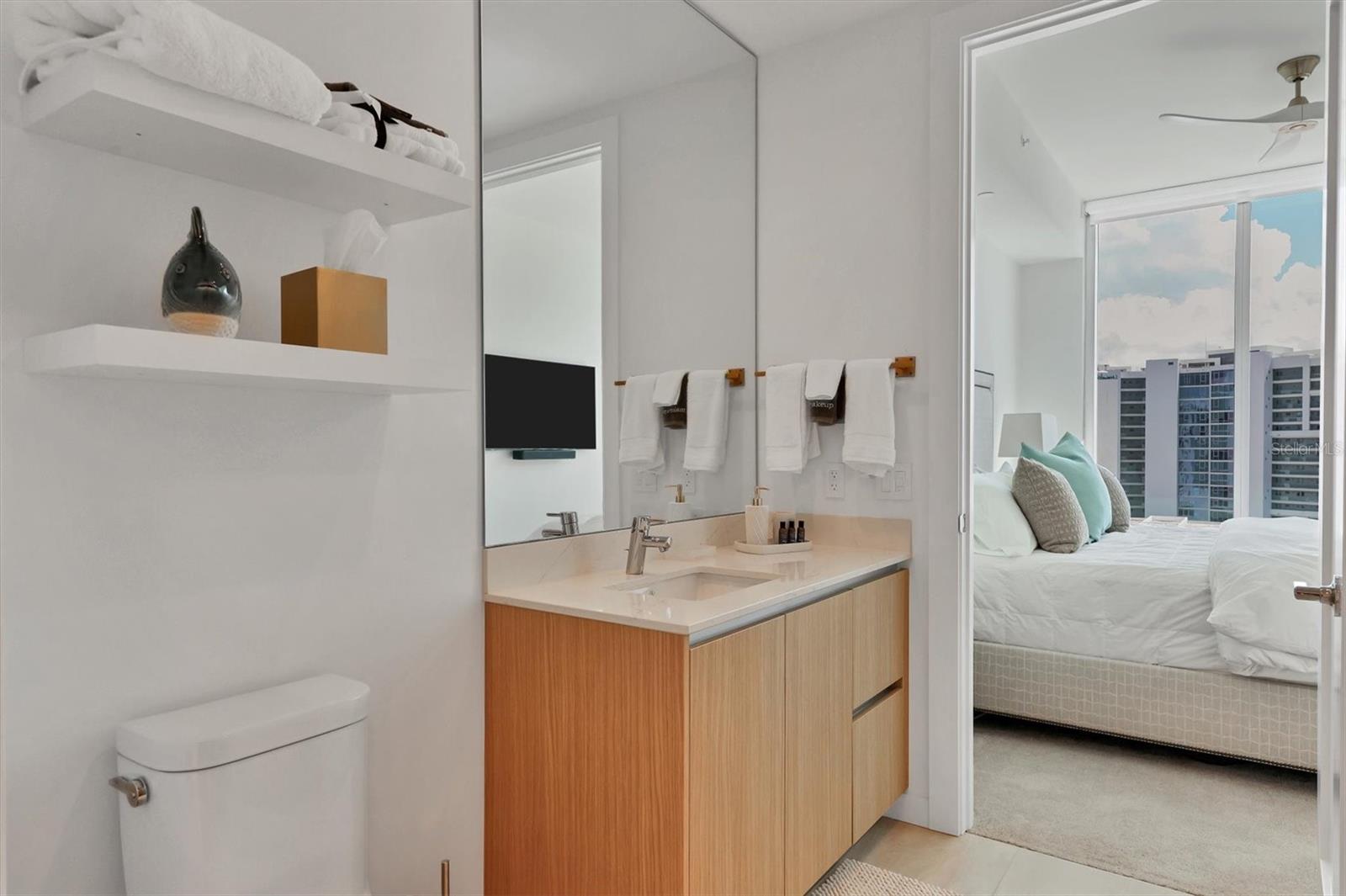 301 QUAY COMMONS #1209