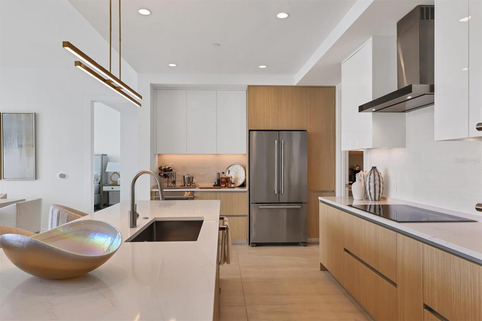 301 QUAY COMMONS #1209