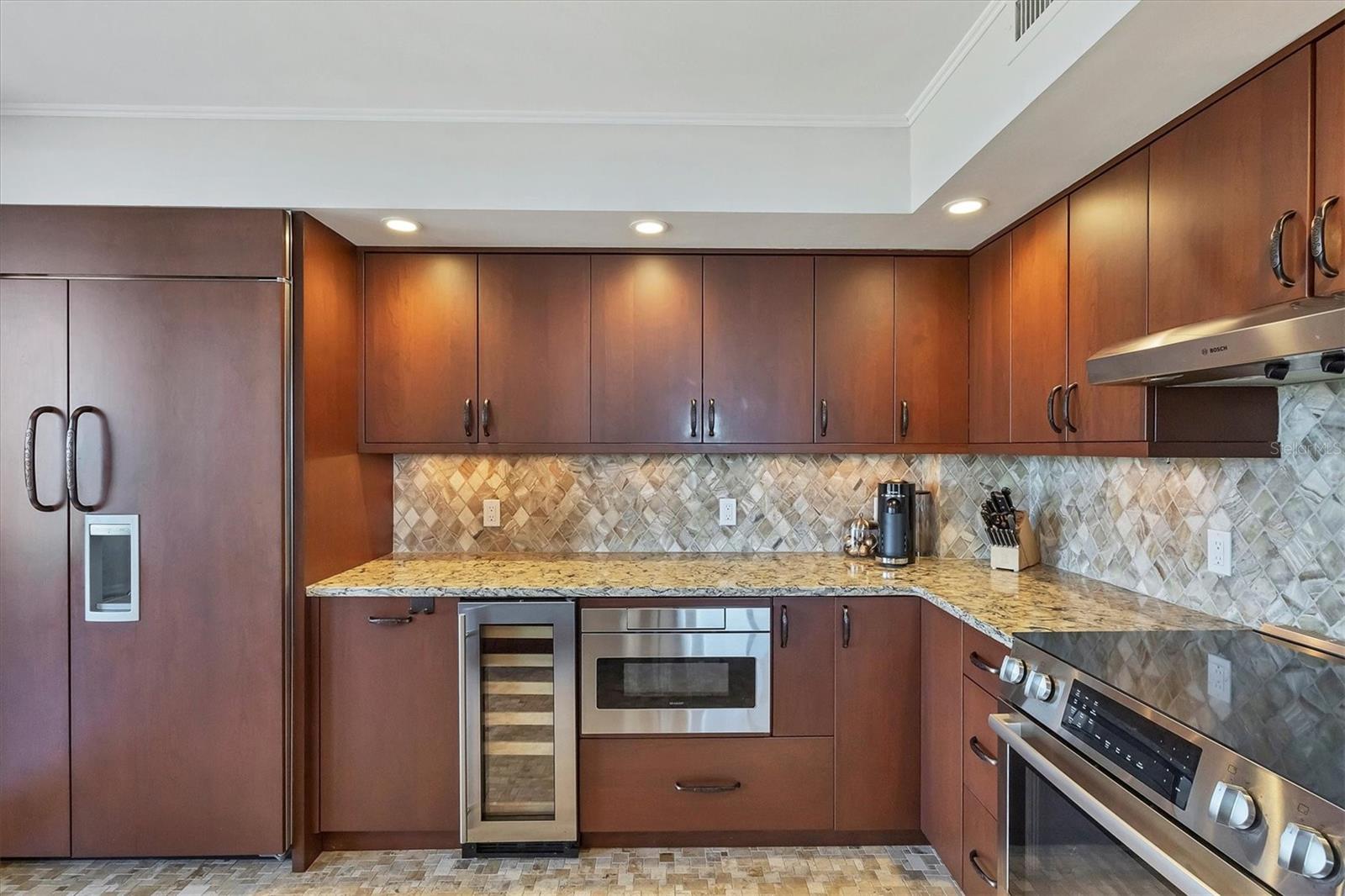 775 LONGBOAT CLUB RD #902