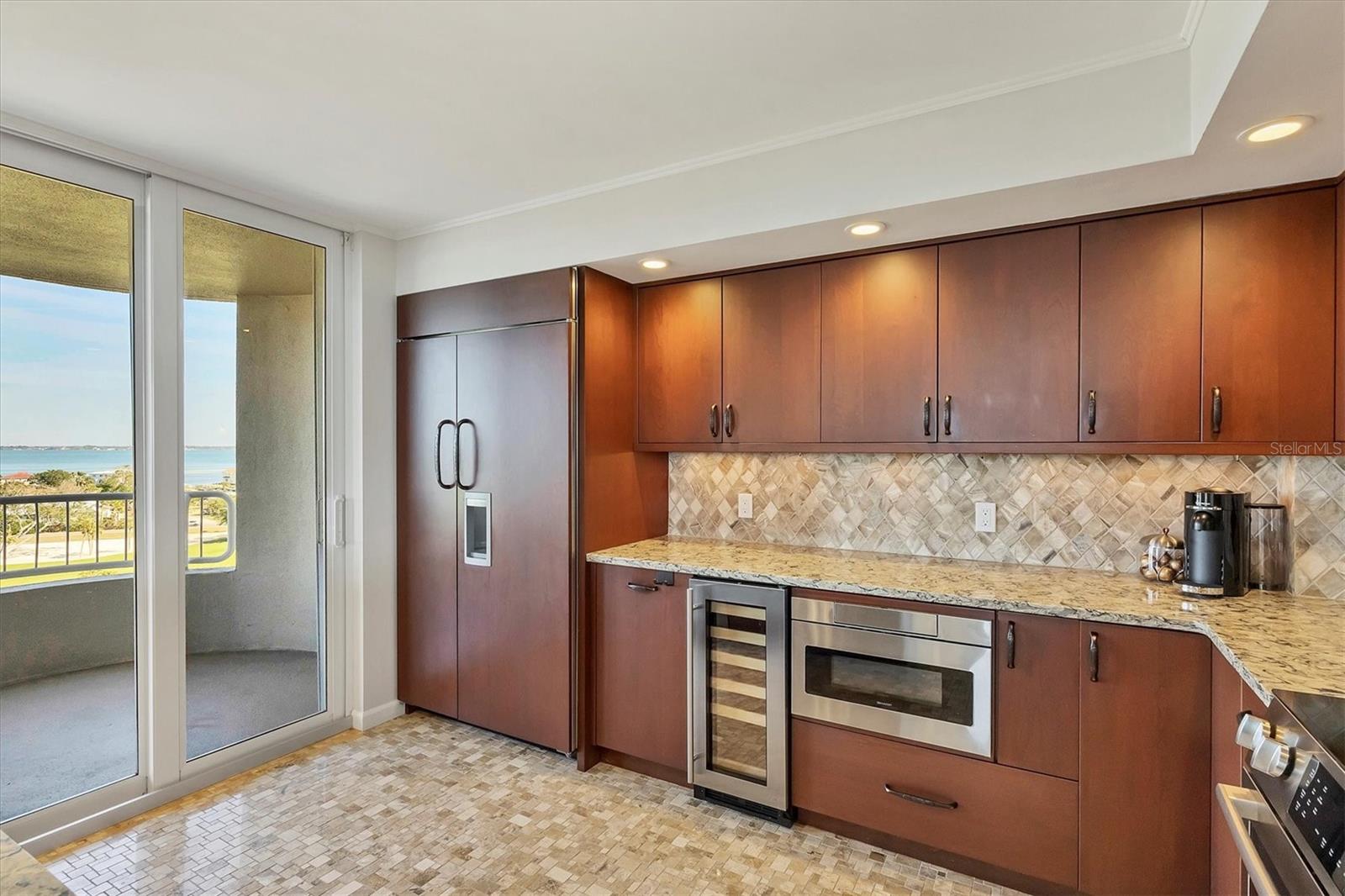 775 LONGBOAT CLUB RD #902