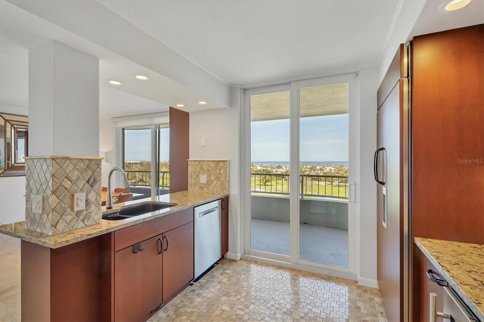 775 LONGBOAT CLUB RD #902