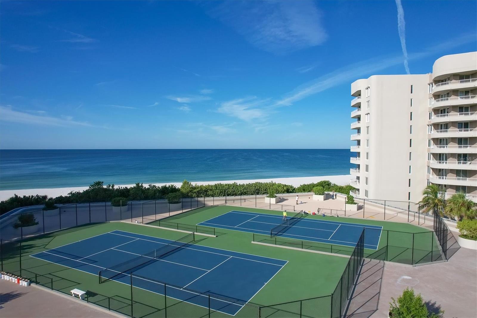 775 LONGBOAT CLUB RD #902