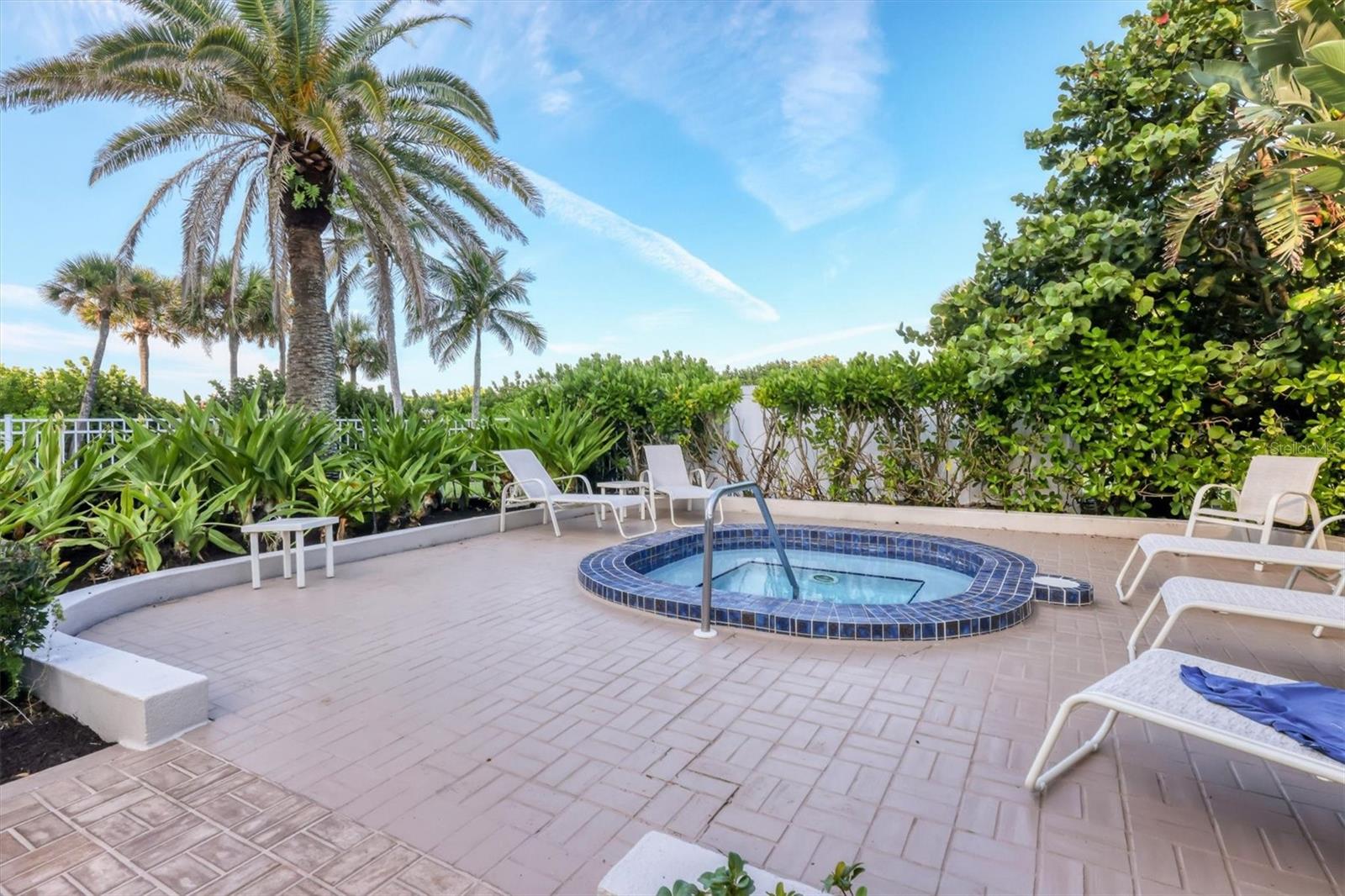 775 LONGBOAT CLUB RD #902