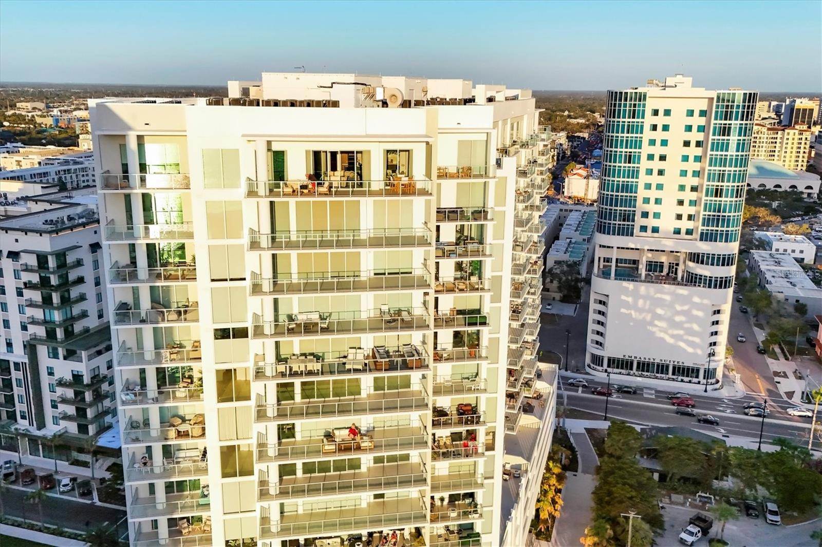 301 QUAY COMMONS #1811
