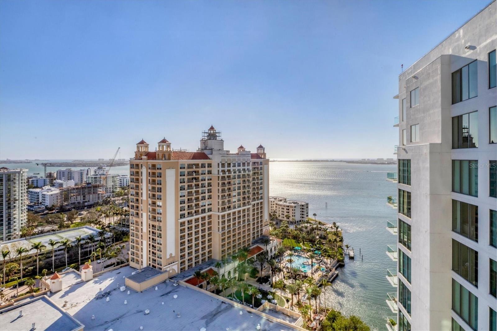 301 QUAY COMMONS #1811