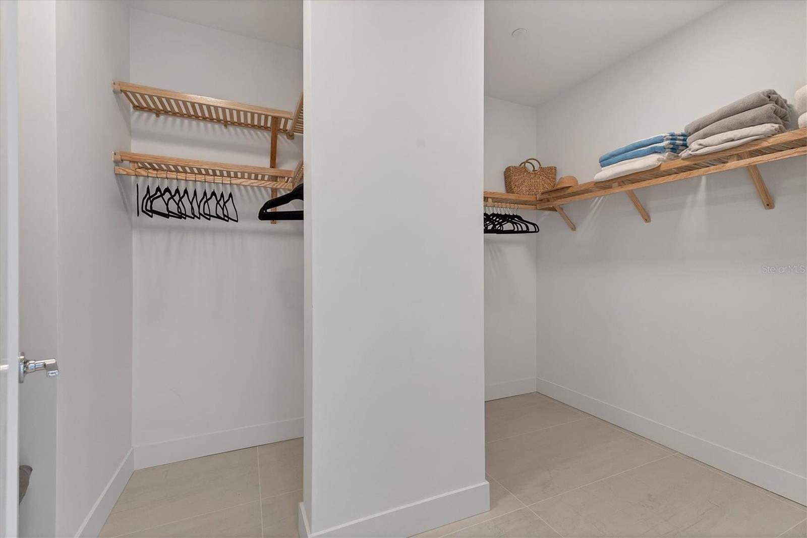 301 QUAY COMMONS #1811