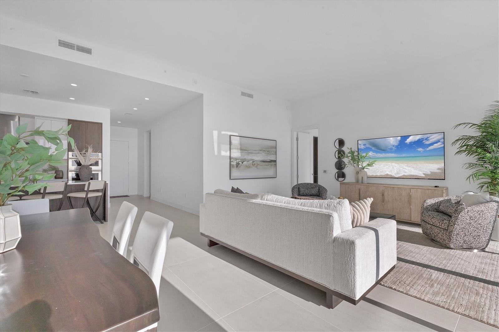 301 QUAY COMMONS #1811