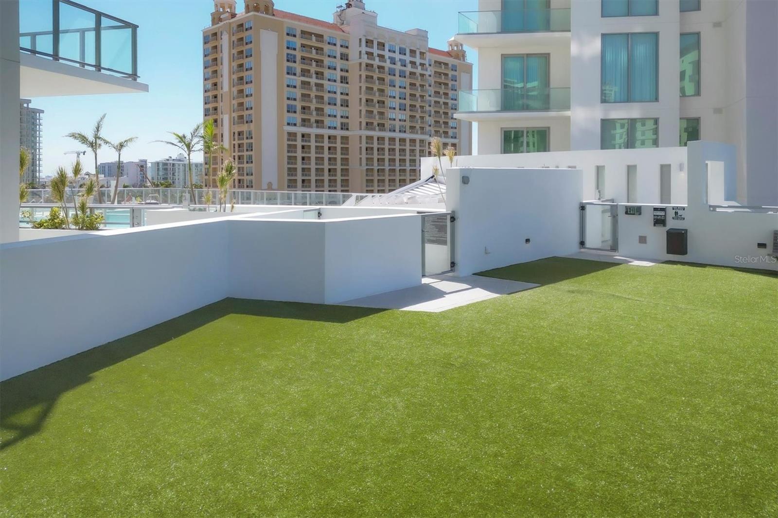 301 QUAY COMMONS #1811