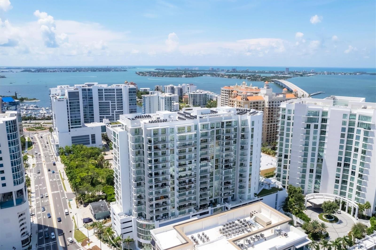 301 QUAY COMMONS #1811