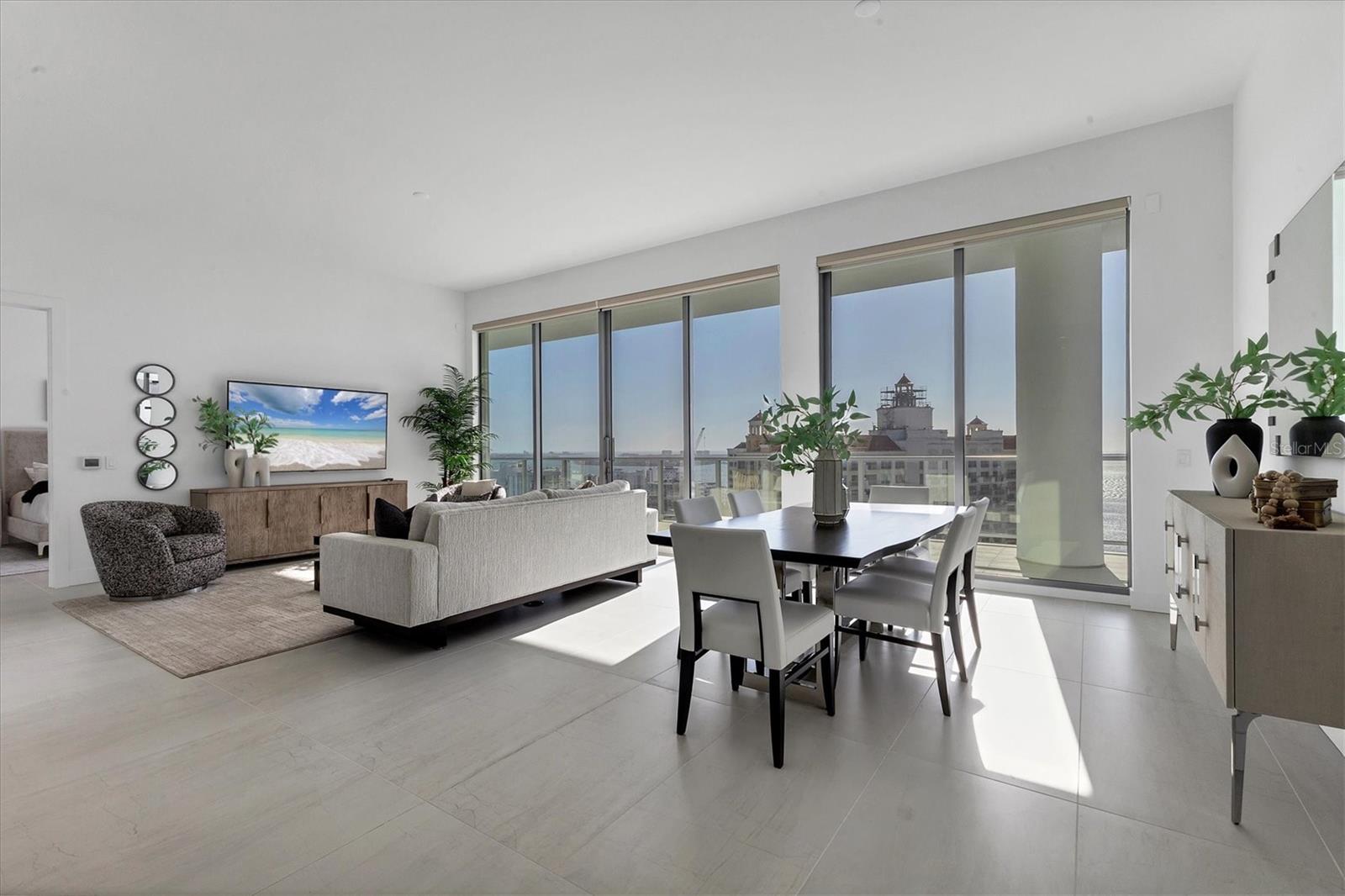 301 QUAY COMMONS #1811