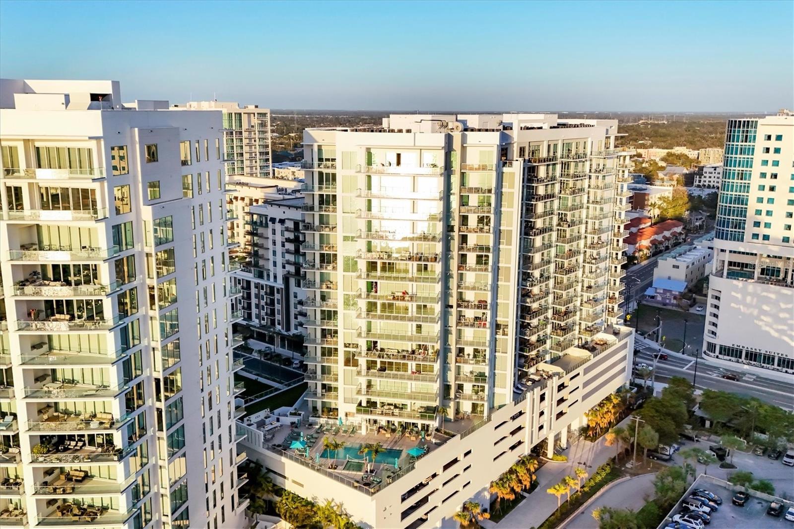301 QUAY COMMONS #1811