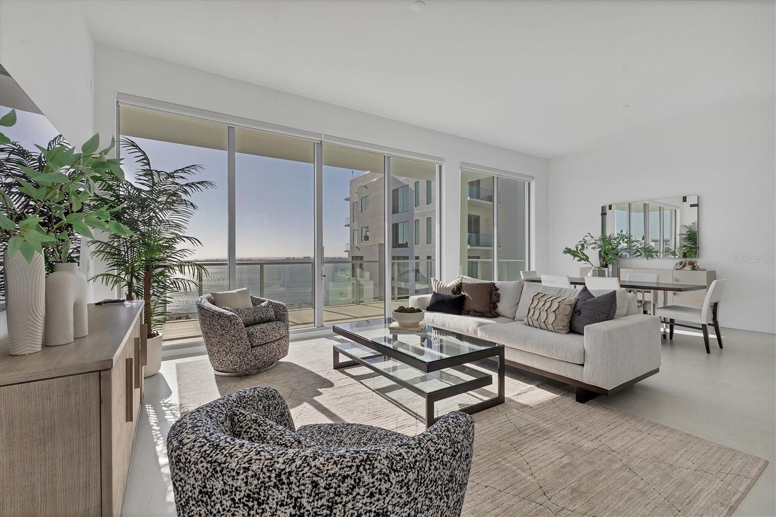 301 QUAY COMMONS #1811