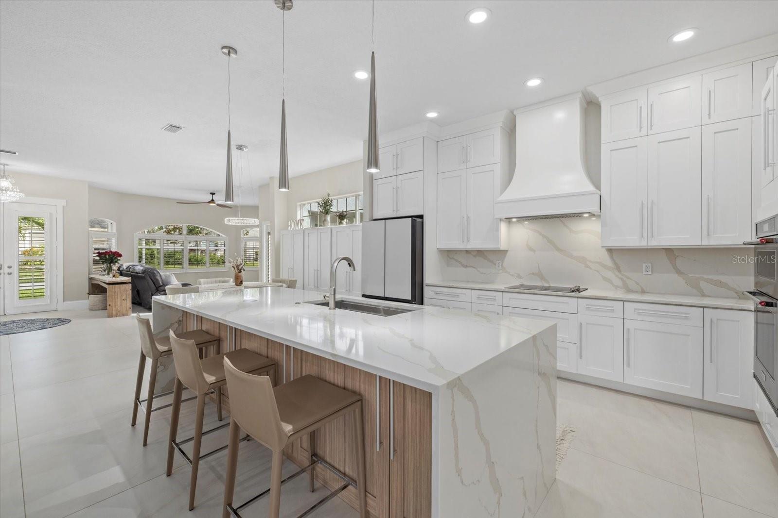 4611 SHARK DR