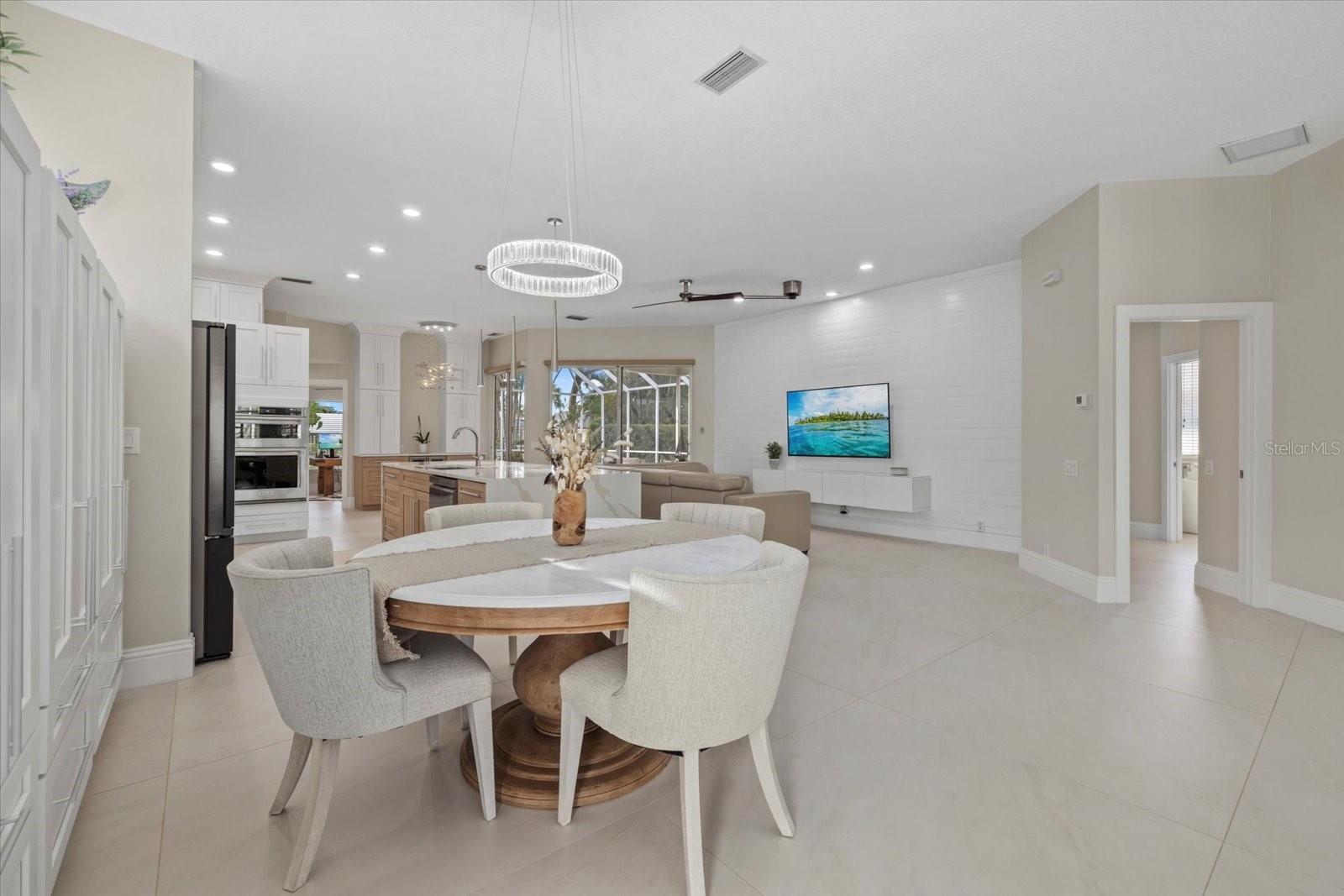 4611 SHARK DR