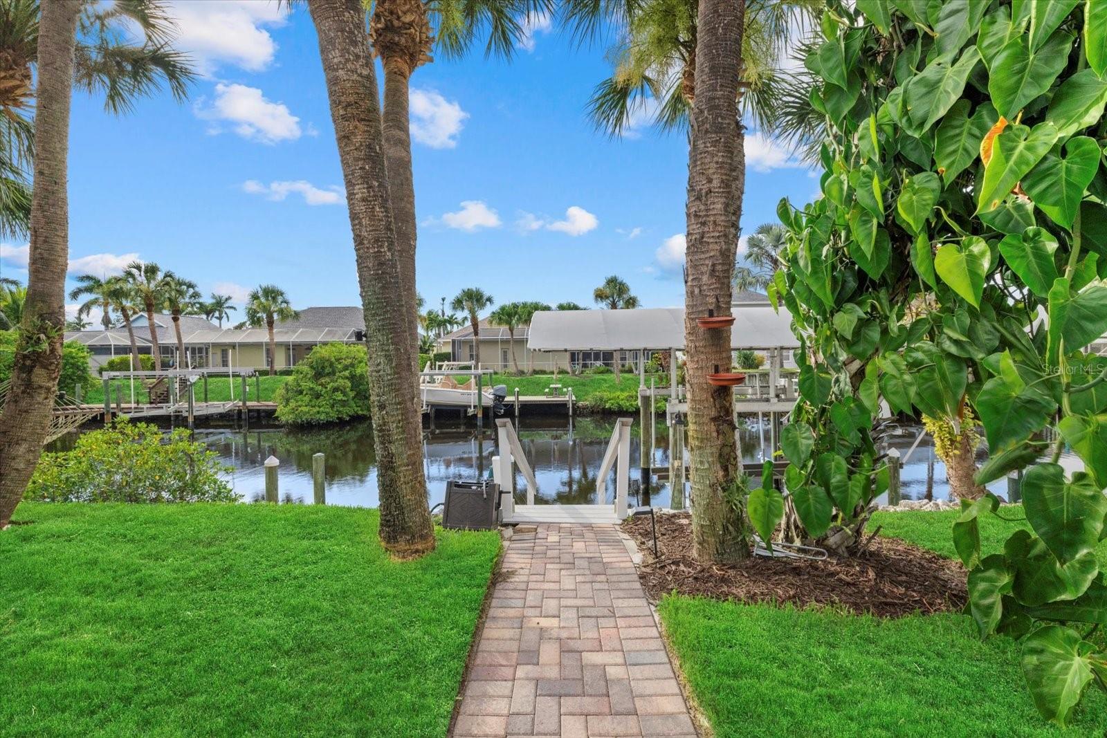 4611 SHARK DR