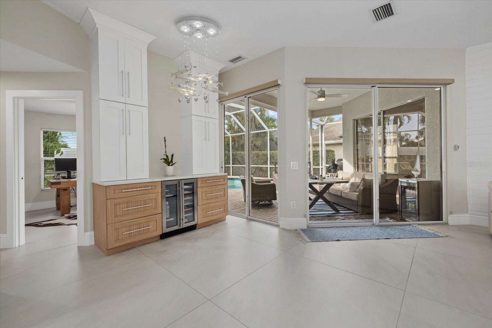 4611 SHARK DR