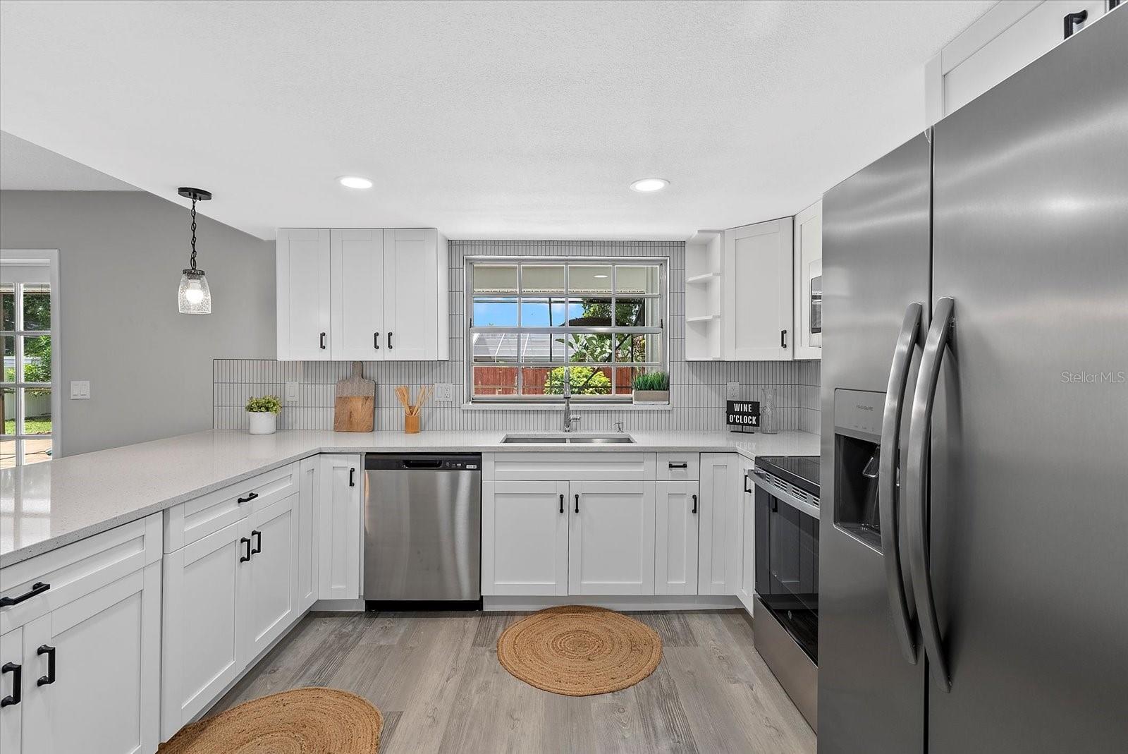 2118 HUNTINGTON AVE