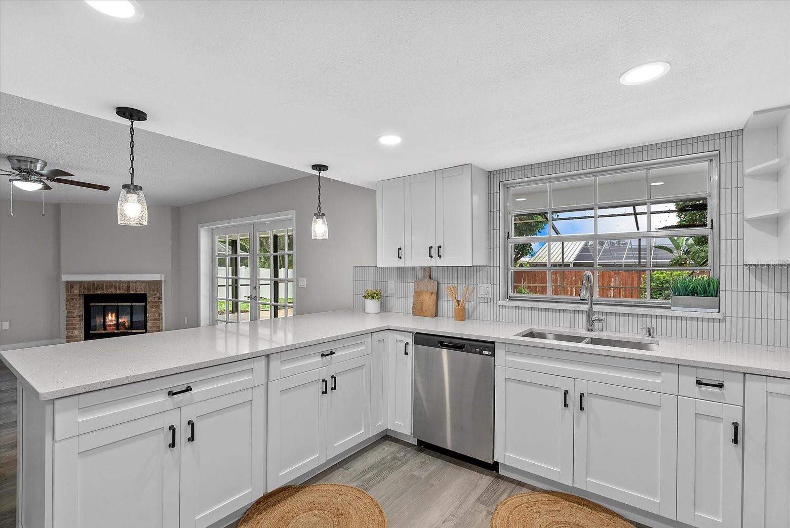 2118 HUNTINGTON AVE