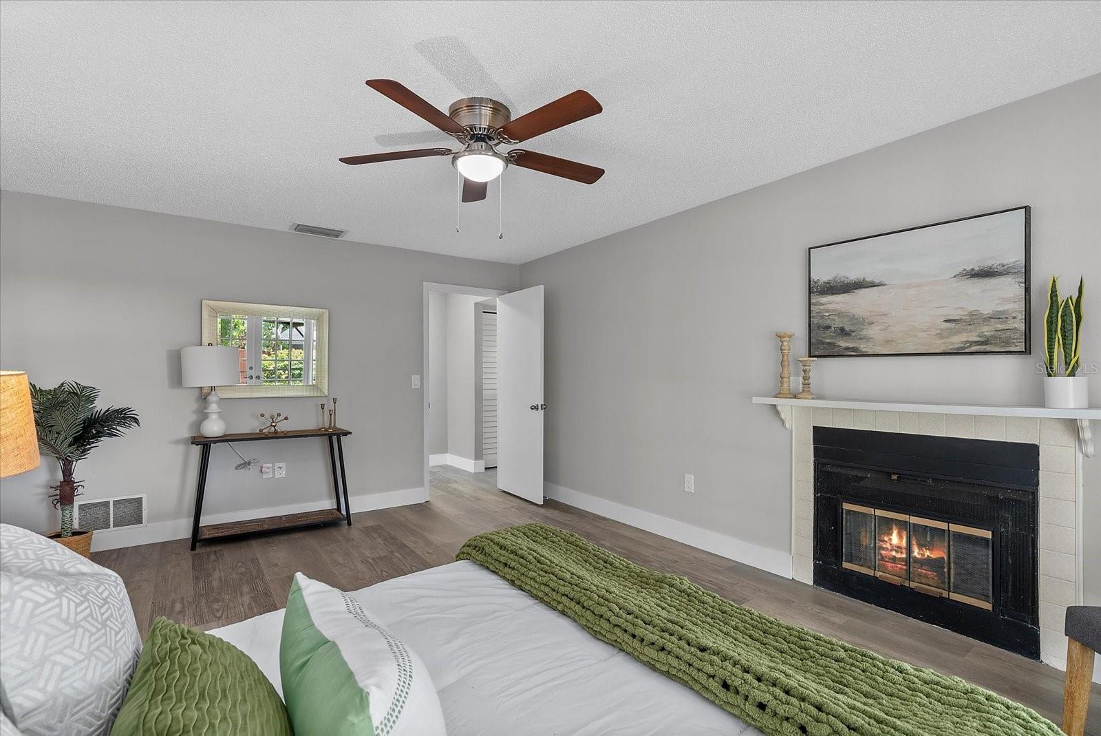 2118 HUNTINGTON AVE
