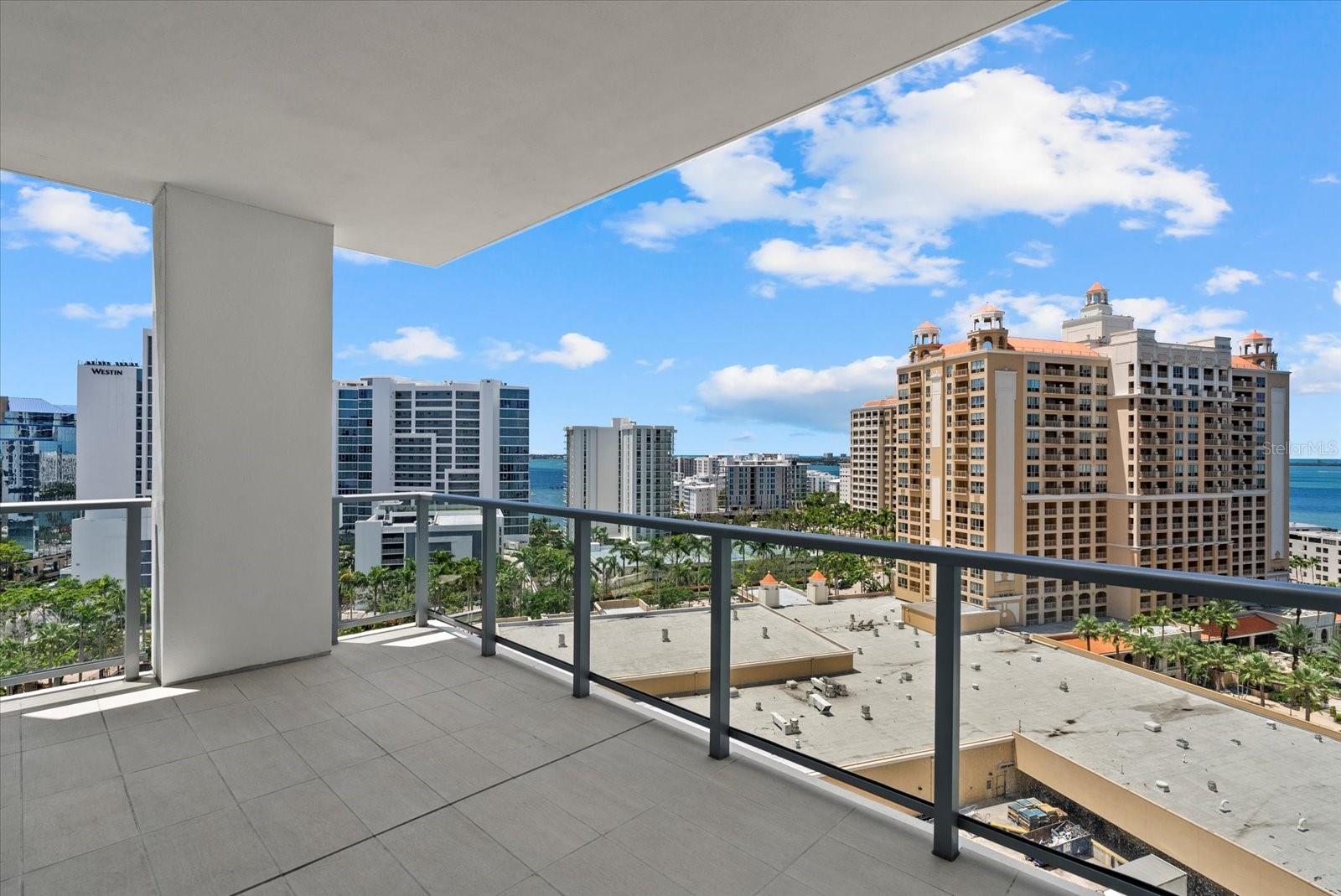 301 QUAY COMMONS #1110