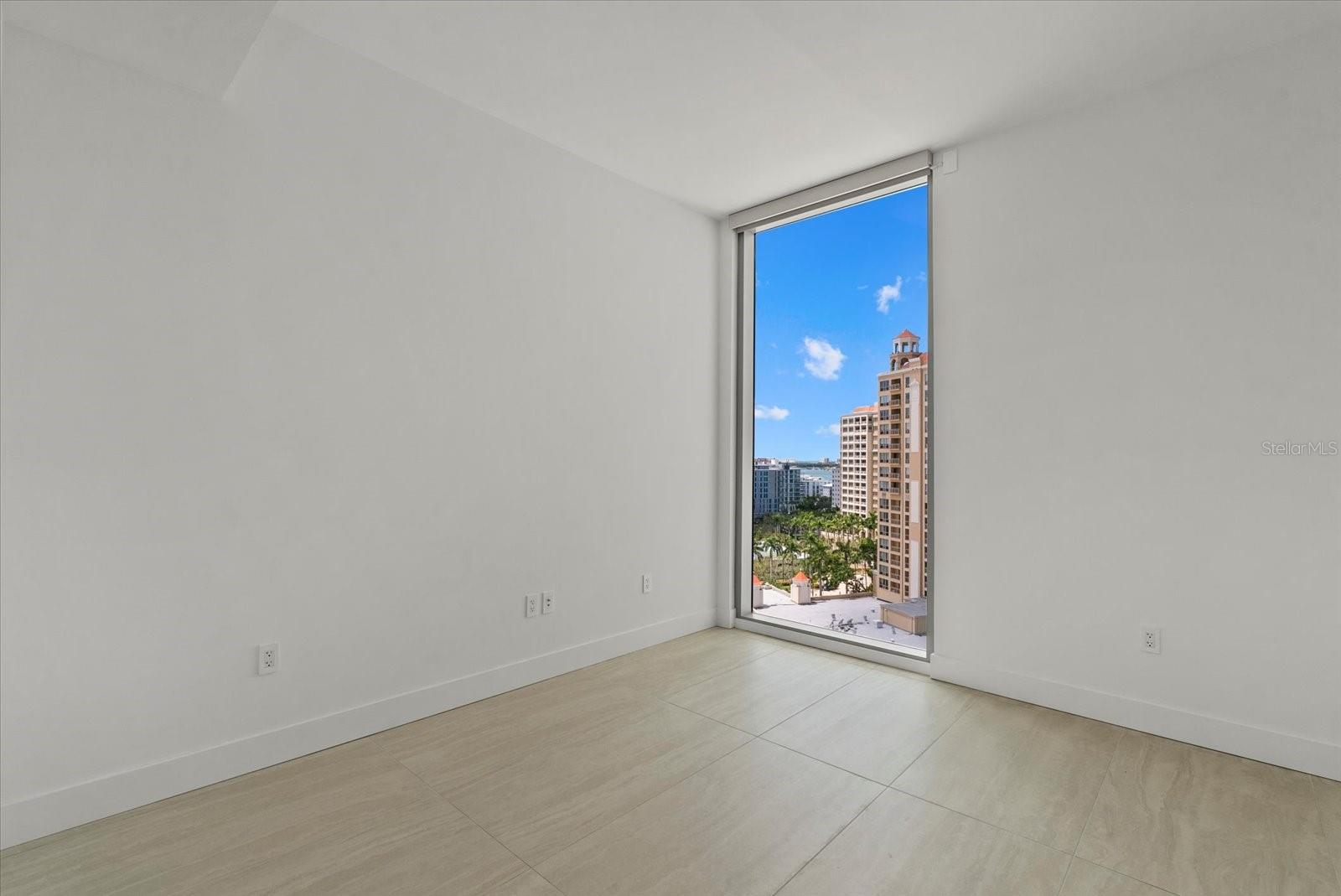 301 QUAY COMMONS #1110