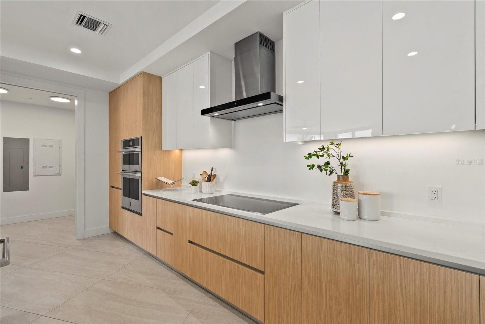 301 QUAY COMMONS #1110