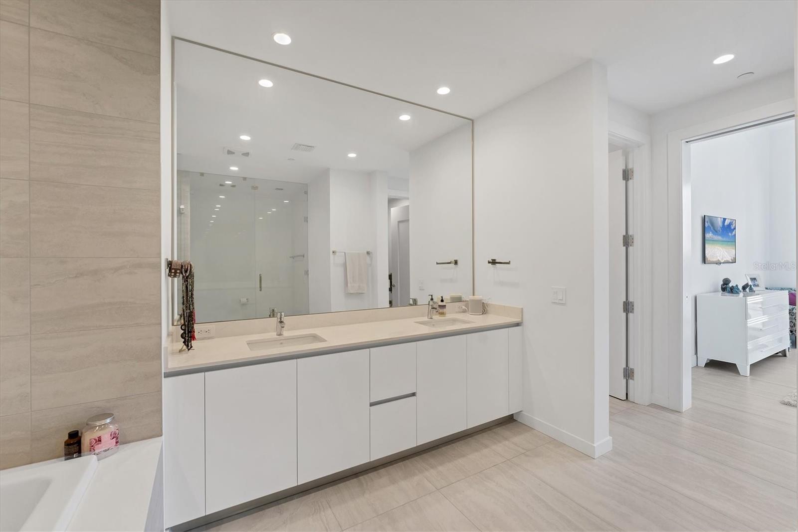 301 QUAY COMMONS #501