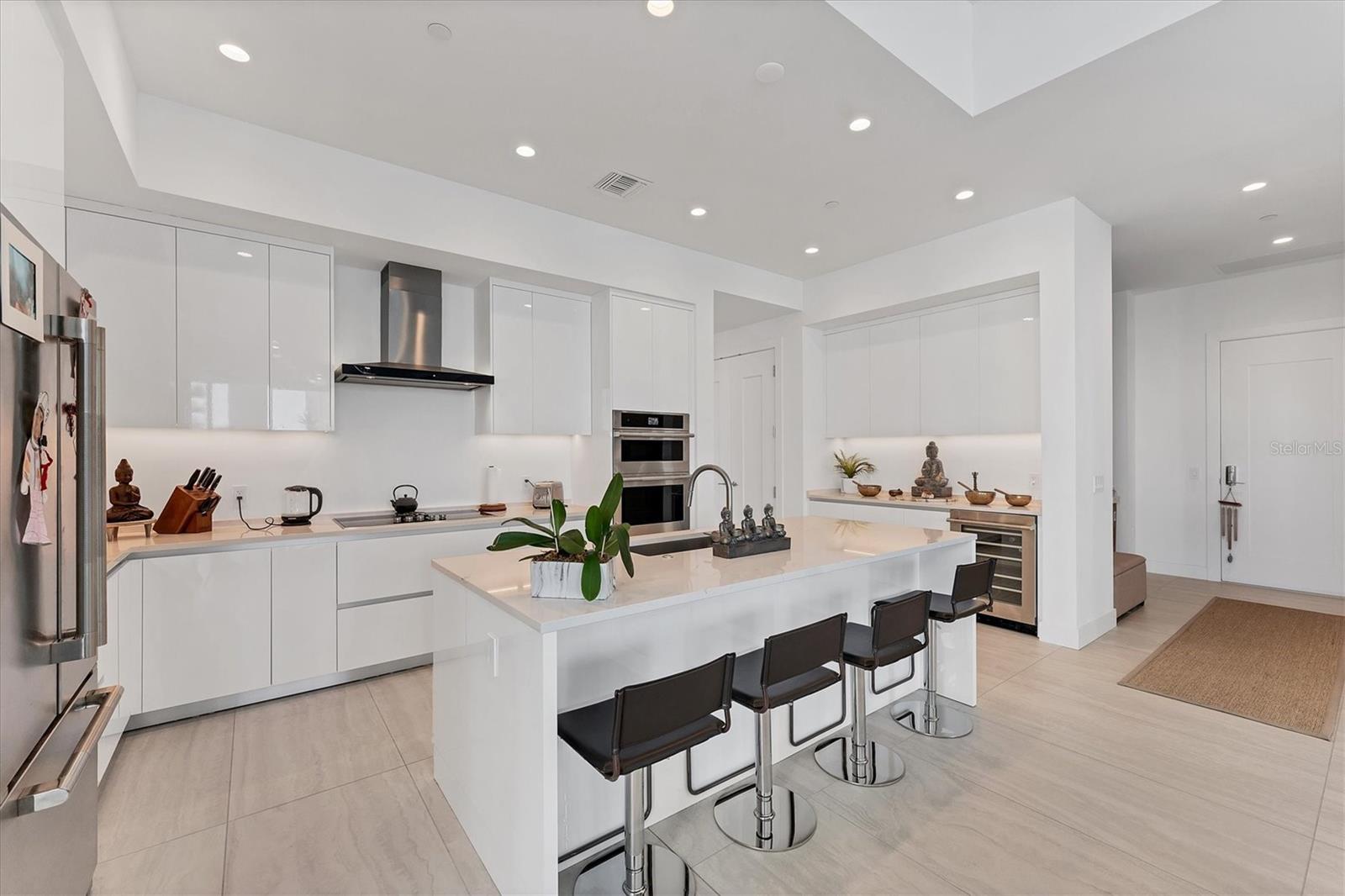 301 QUAY COMMONS #501