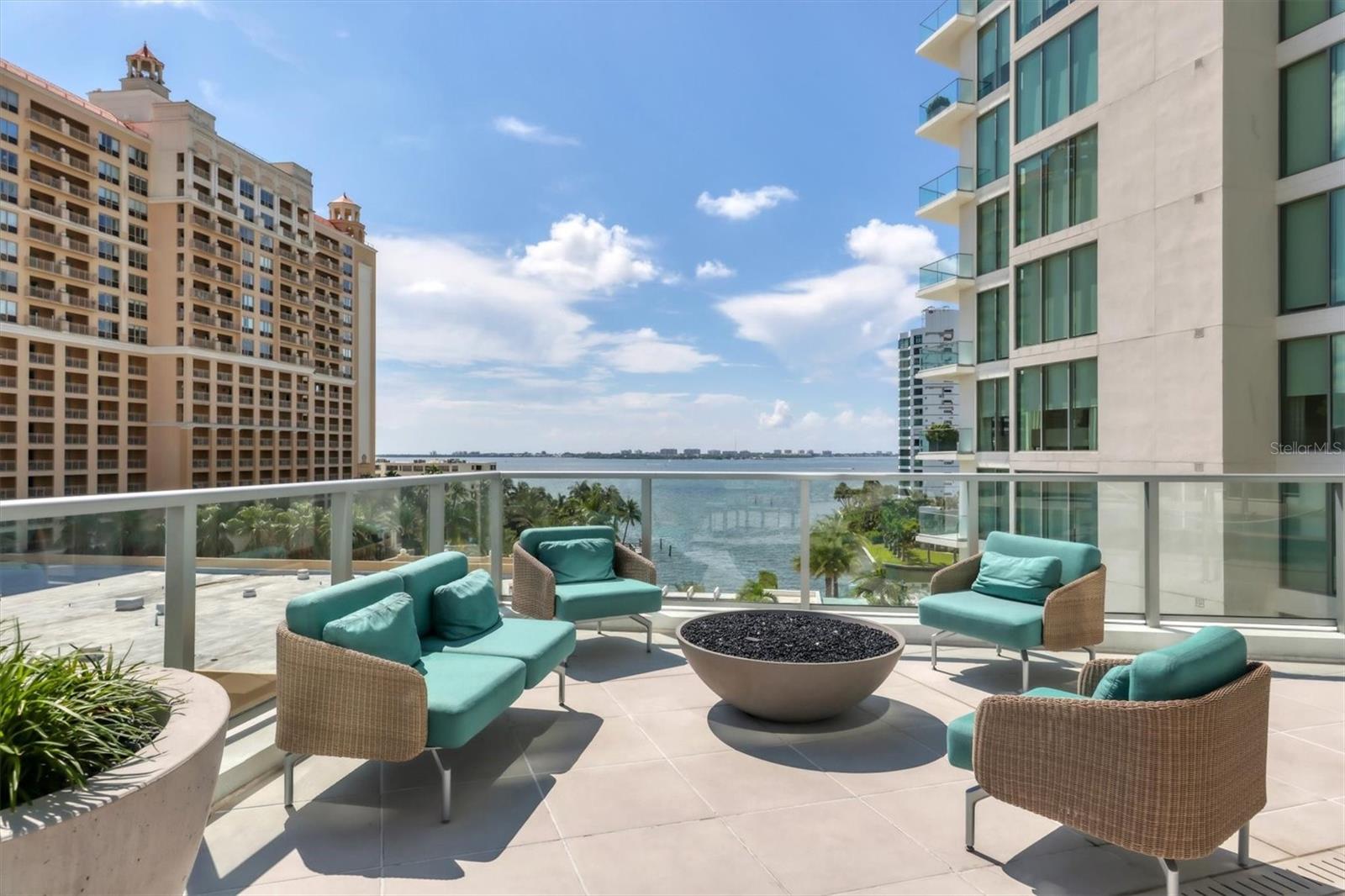 301 QUAY COMMONS #501