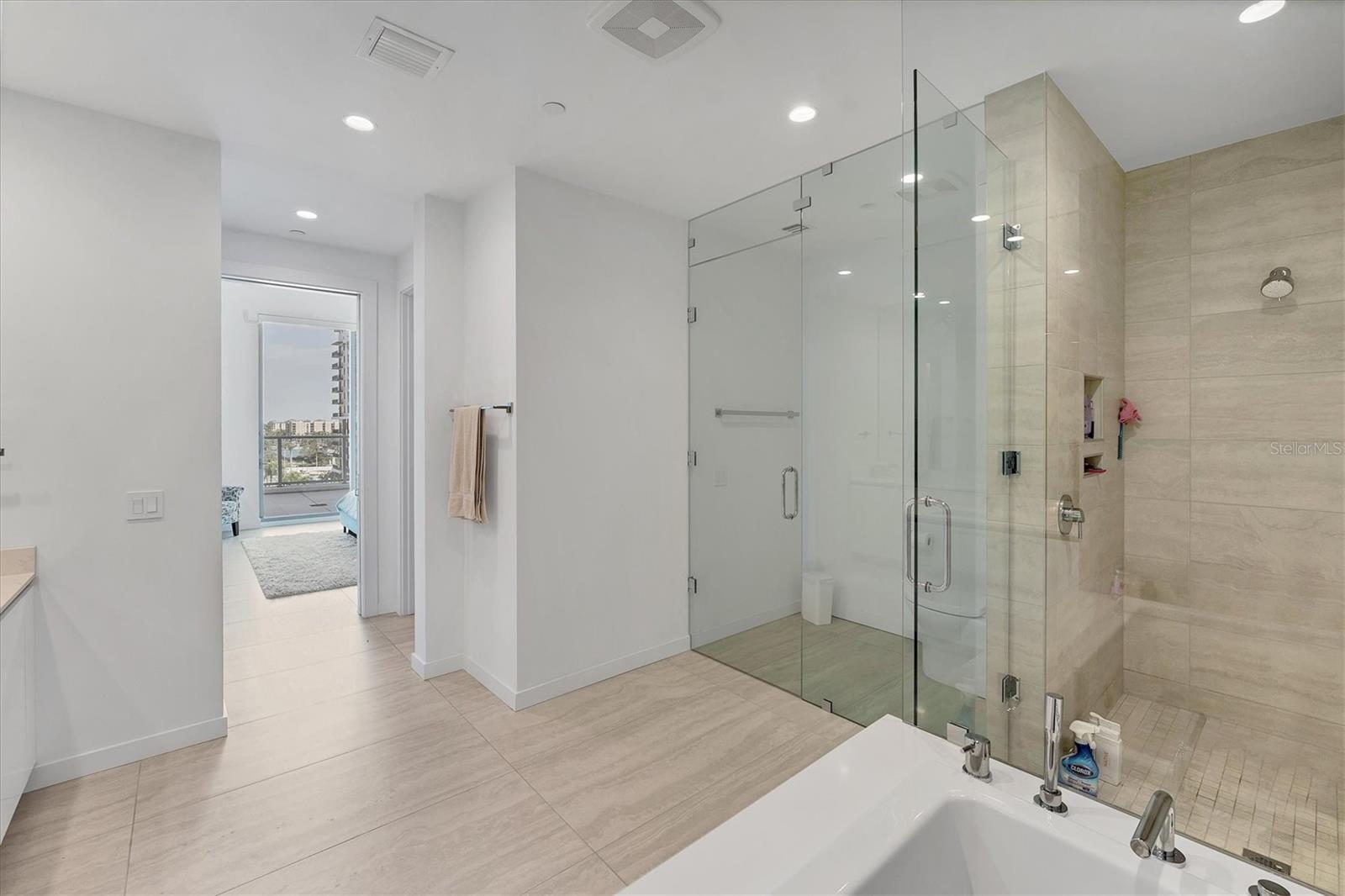 301 QUAY COMMONS #501