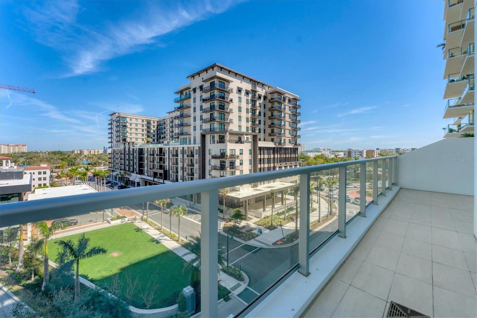 301 QUAY COMMONS #501