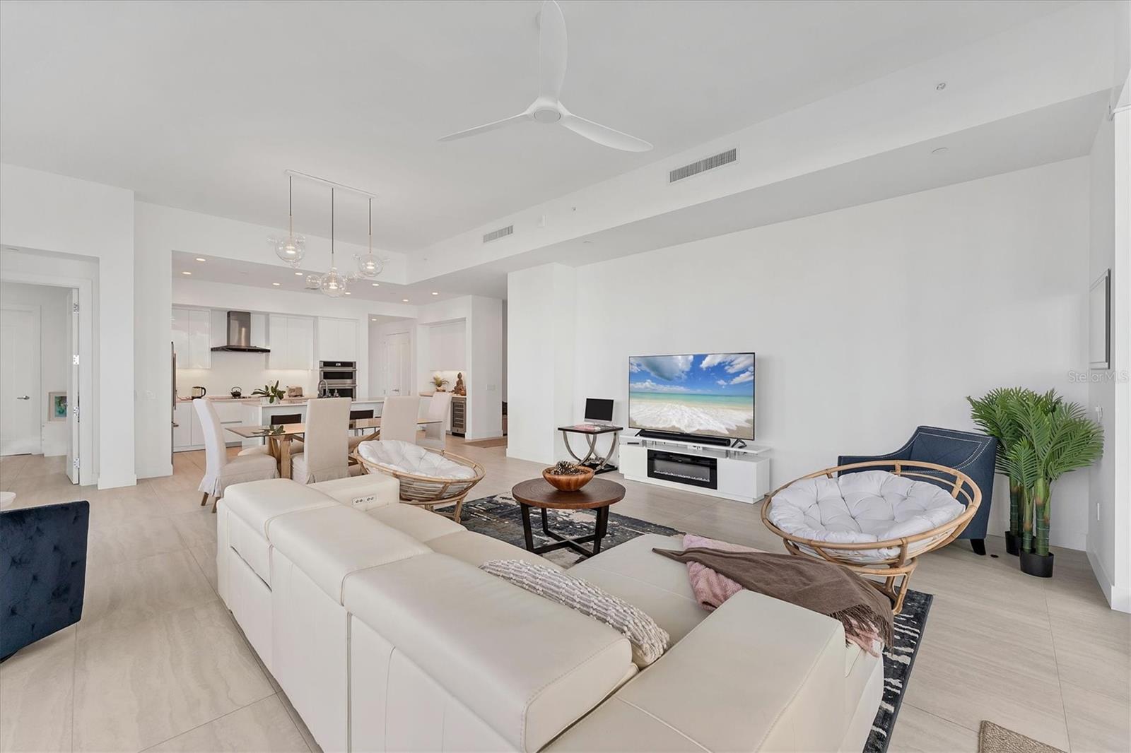 301 QUAY COMMONS #501