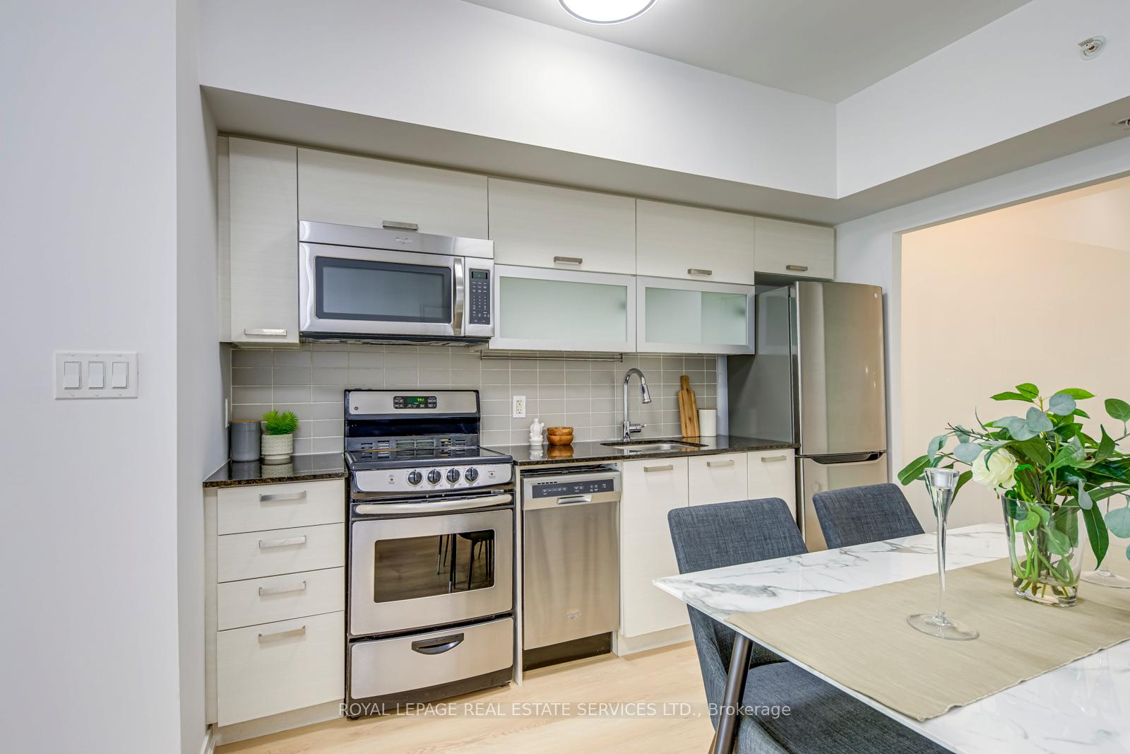 #1136 - 68 Abell Street, Toronto Unit: 1136