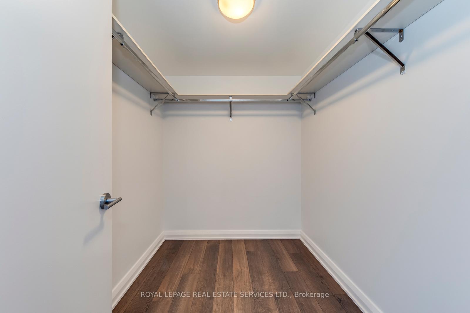 155 Yorkville Avenue 2213