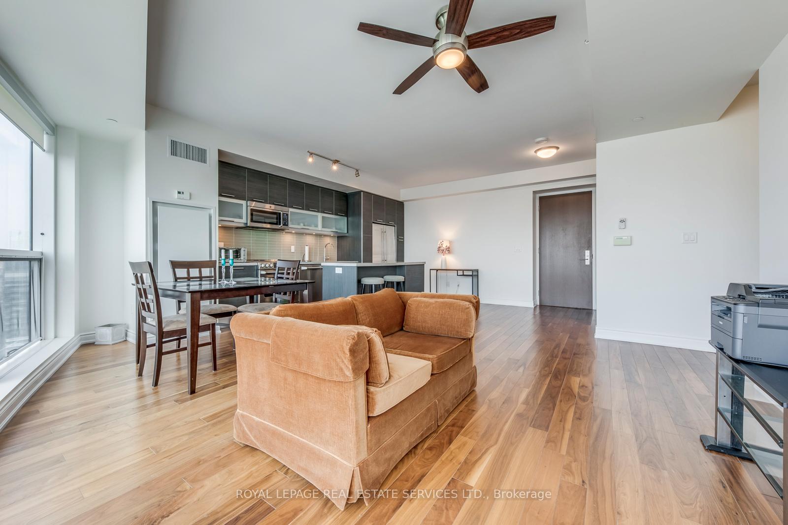 388 Yonge Street 6514, Toronto C07, ON M5B 0A4