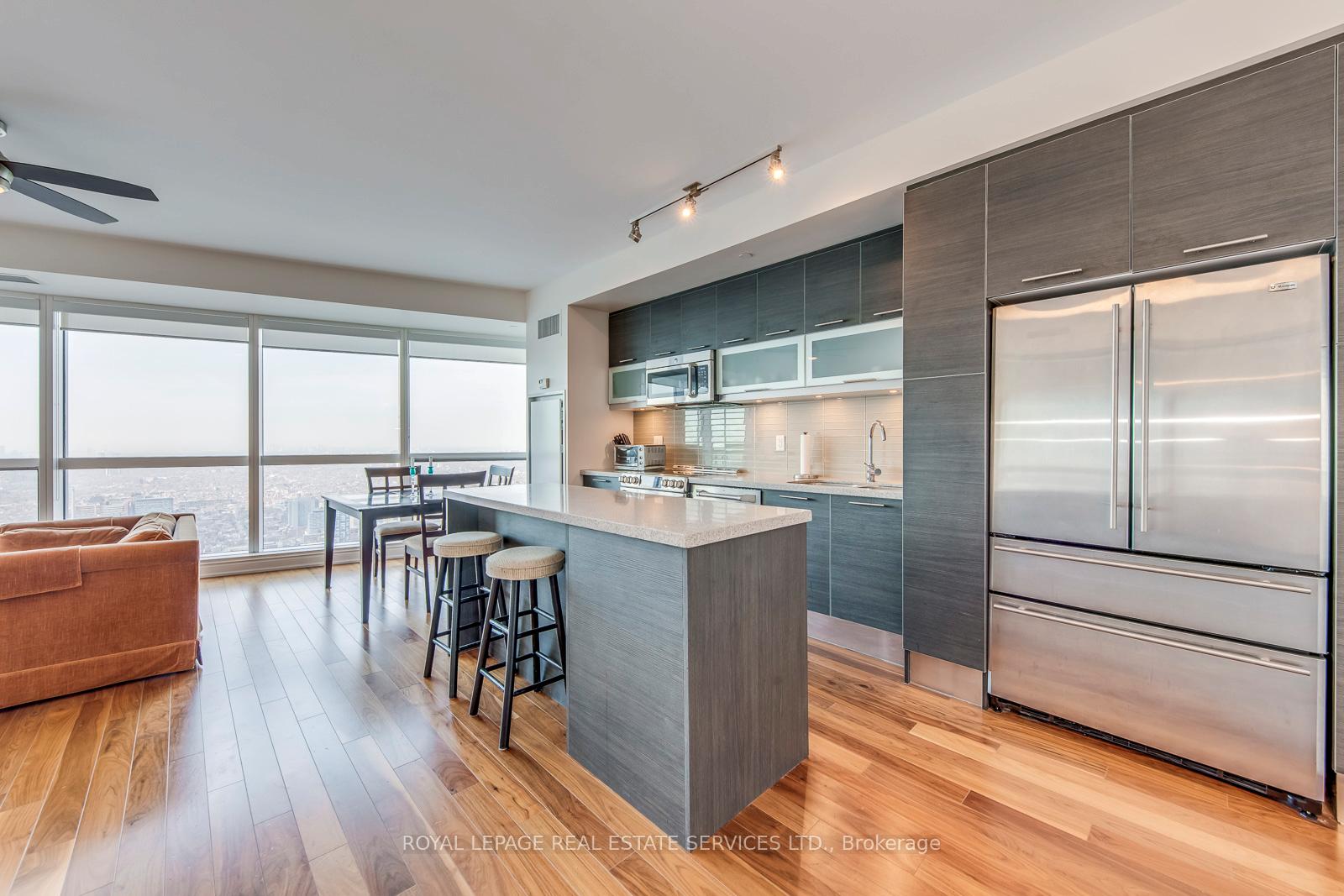 388 Yonge Street 6514, Toronto C07, ON M5B 0A4