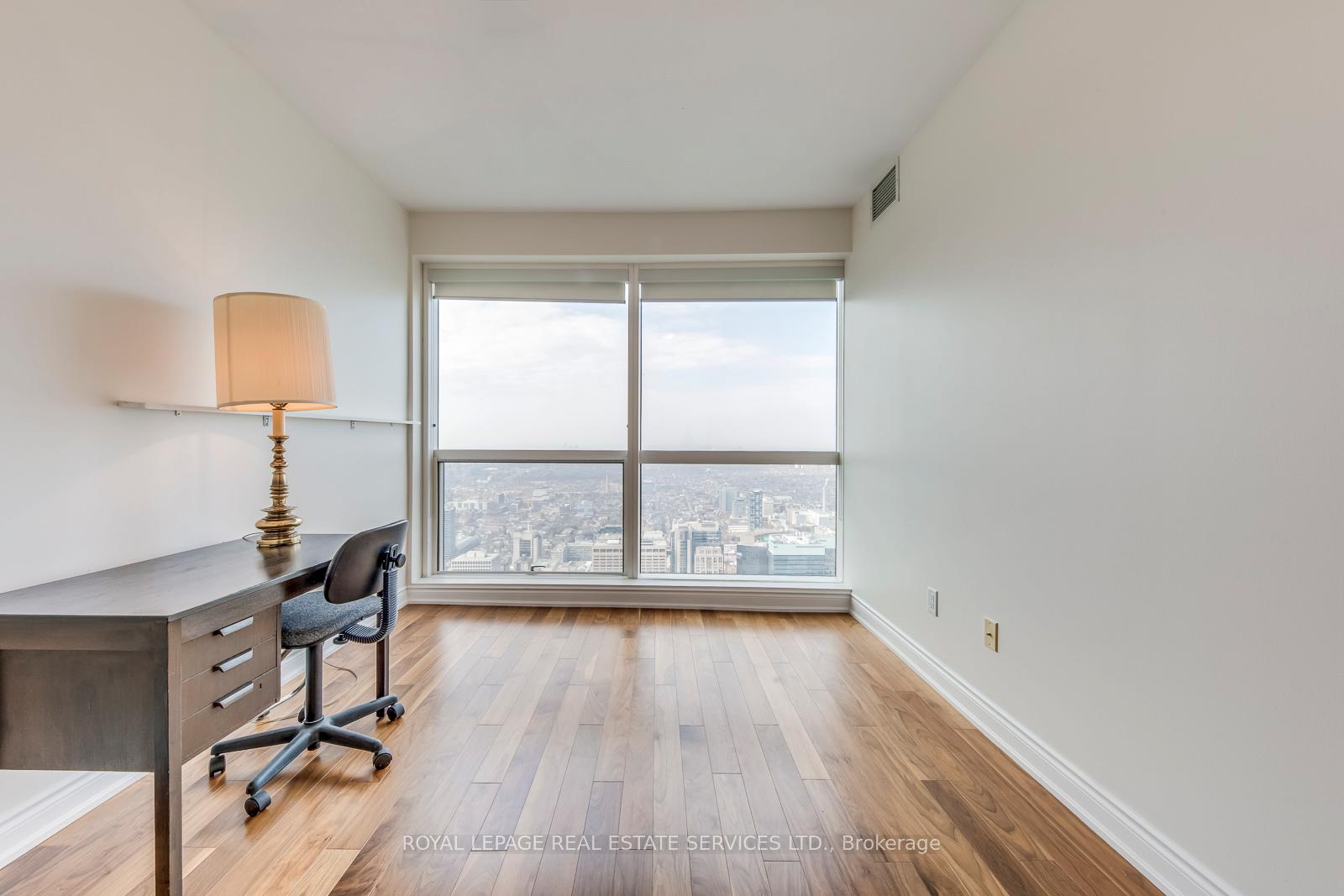 388 Yonge Street 6514, Toronto C07, ON M5B 0A4