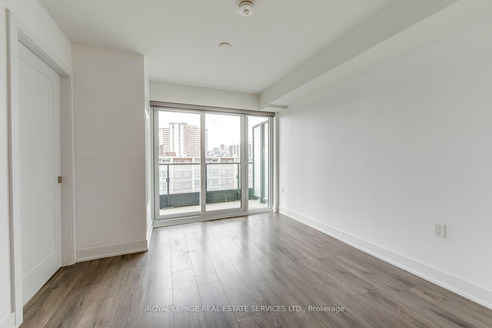 585 Bloor Street E 1320