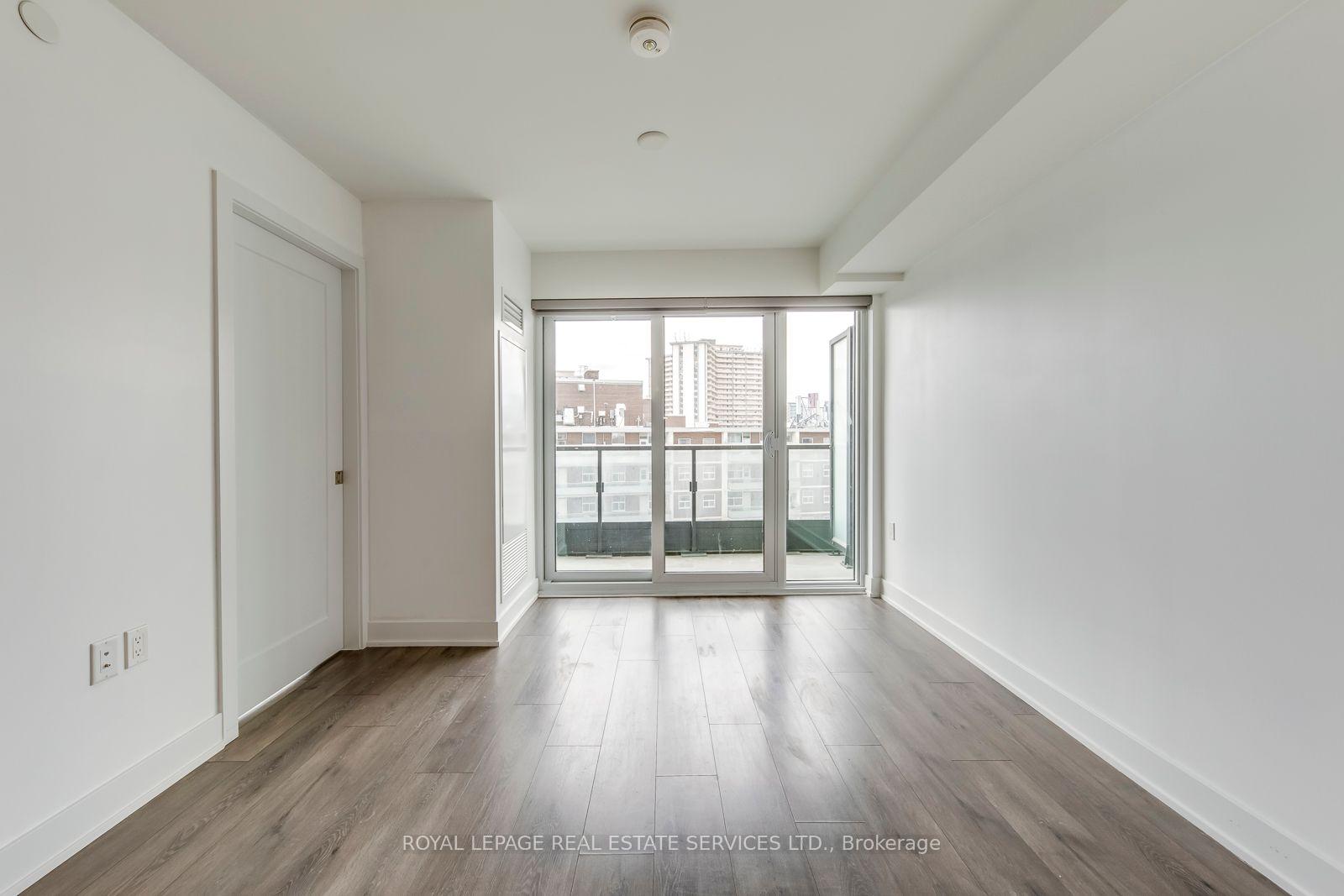 585 Bloor Street E 1320