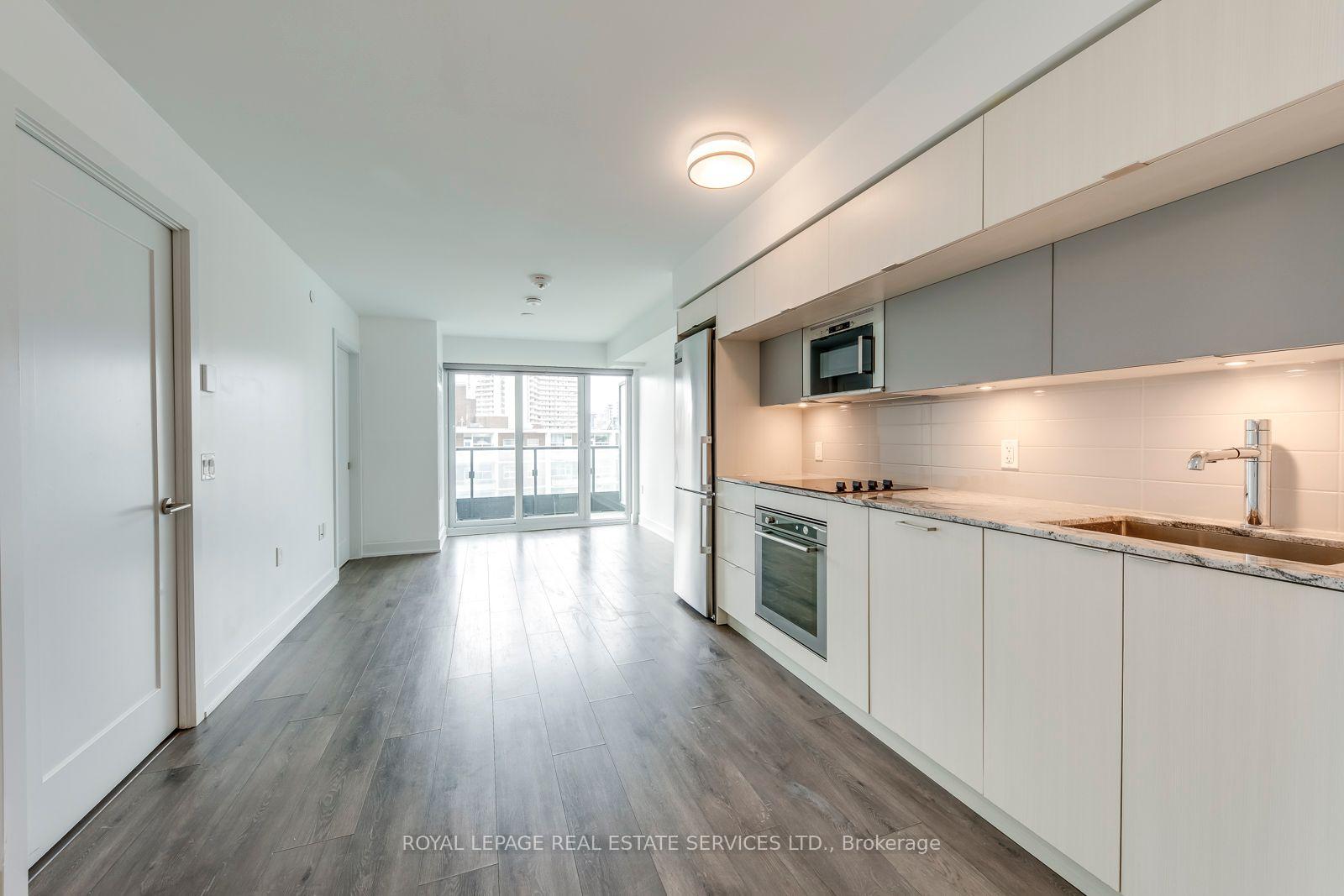 585 Bloor Street E 1320