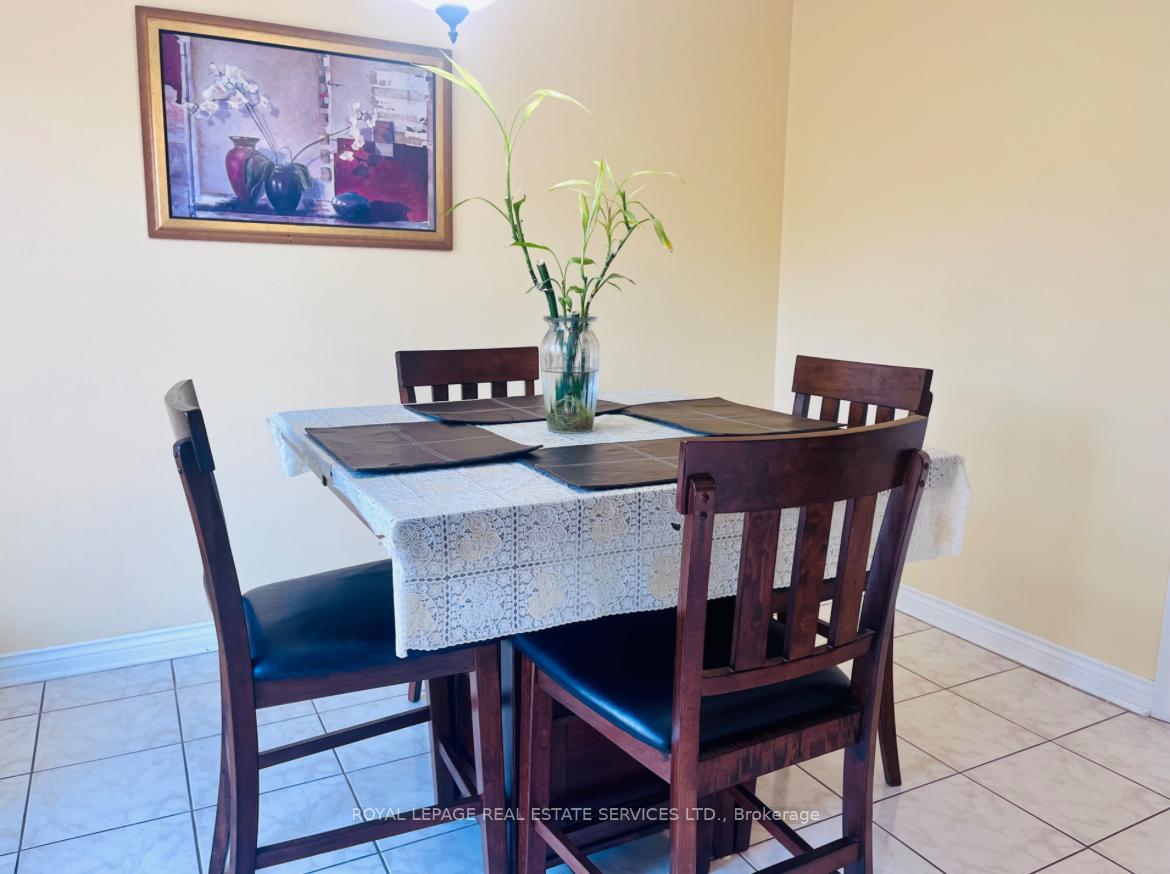 #UPPER - 1417 Thistledown Road Unit: UPPER