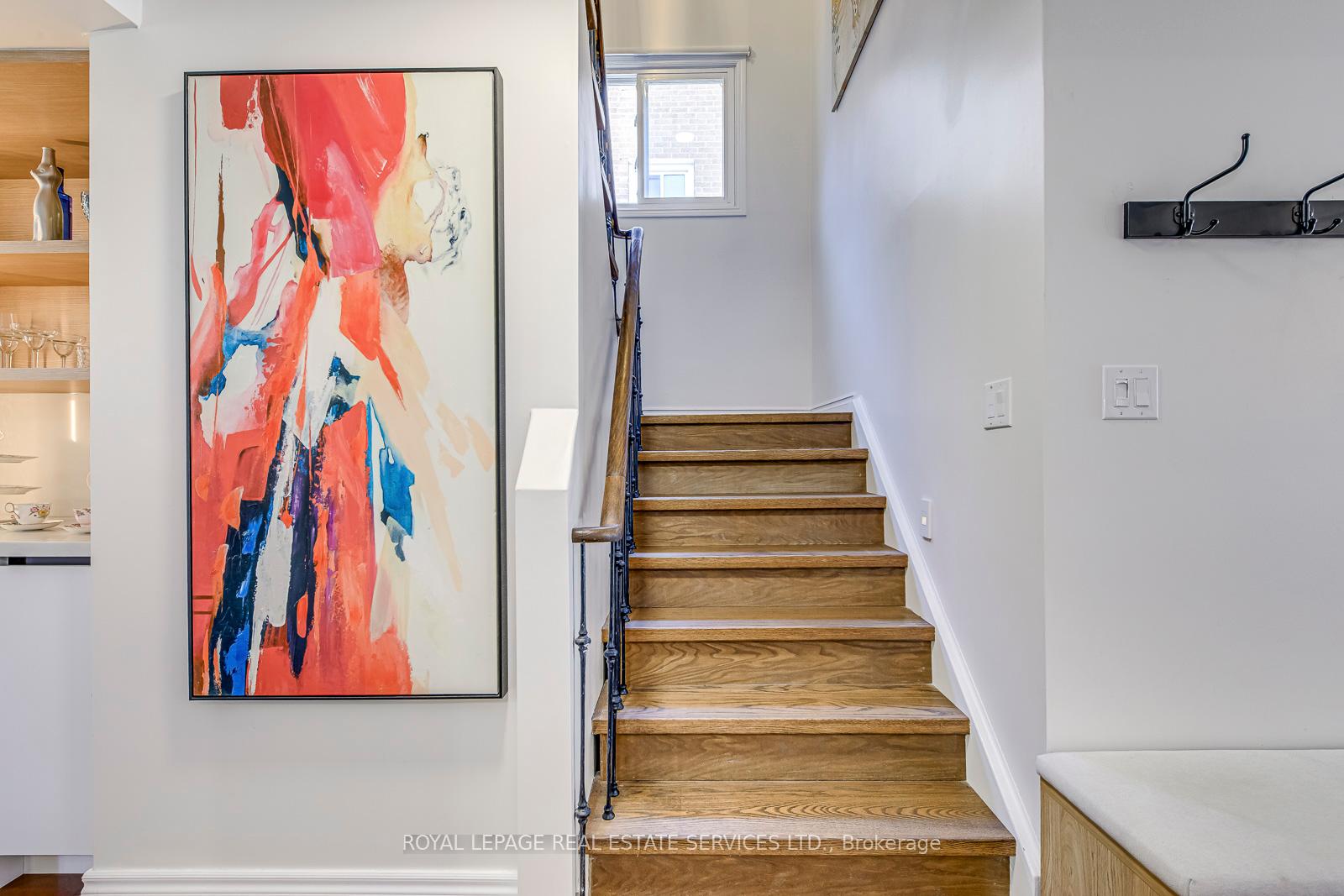 #Upper - 329 Hillside Drive Unit: Upper