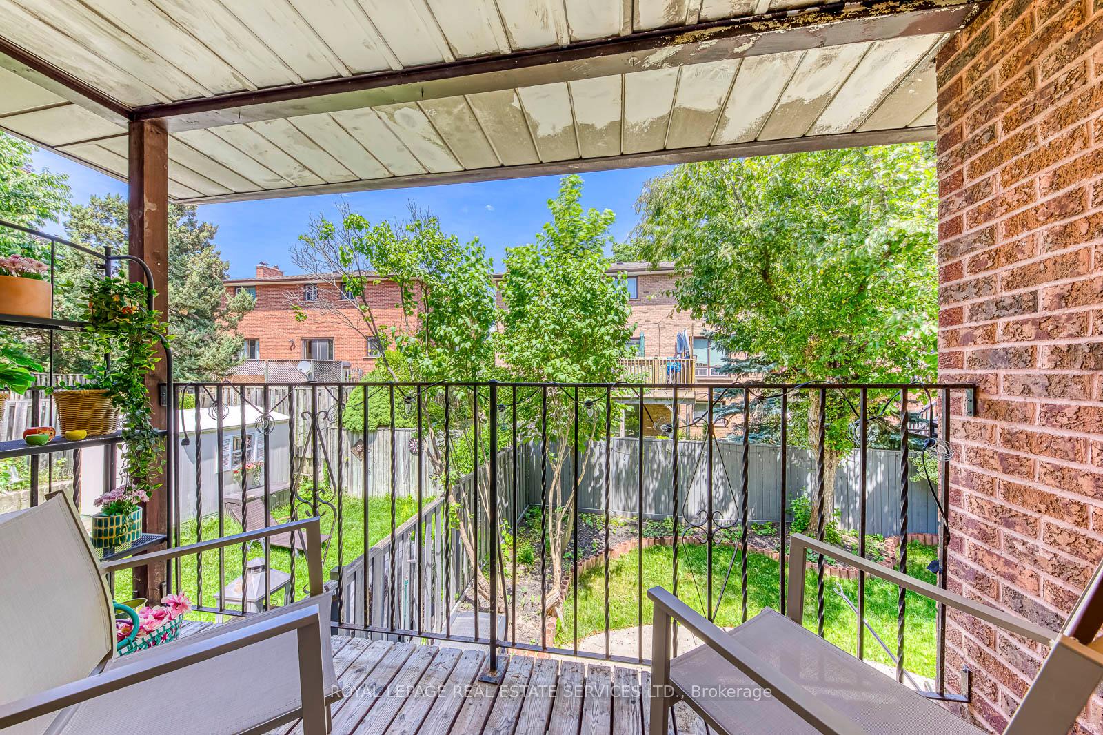 #Upper - 329 Hillside Drive Unit: Upper