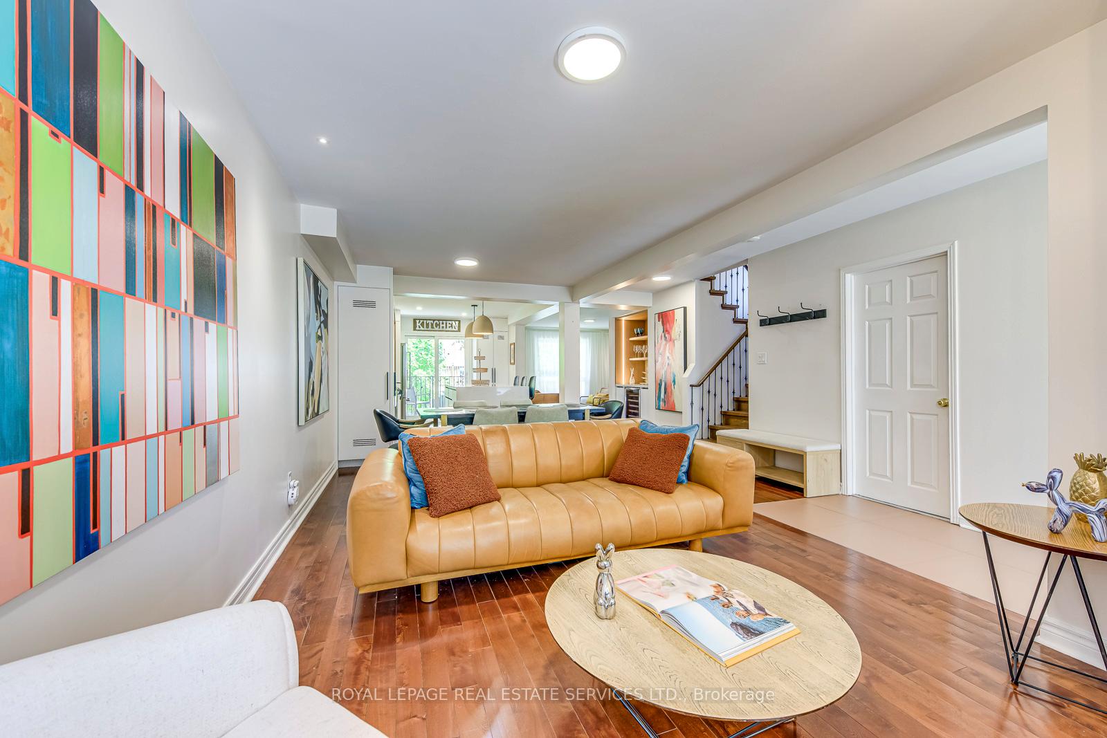#Upper - 329 Hillside Drive Unit: Upper